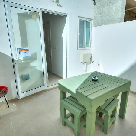 Modern 1br Stylish Maisonette With Yard - Bugibba Promenade Lägenhet St. Paul's Bay