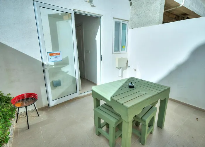 Modern 1br Stylish Maisonette With Yard - Bugibba Promenade Apartament St. Paul's Bay