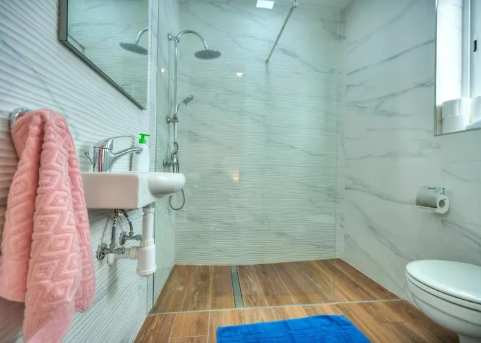 Apartament Modern 1br Stylish Maisonette With Yard - Bugibba Promenade St. Paul's Bay