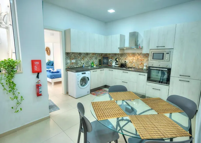 Modern 1br Stylish Maisonette With Yard - Bugibba Promenade Apartamento St Paul's Bay