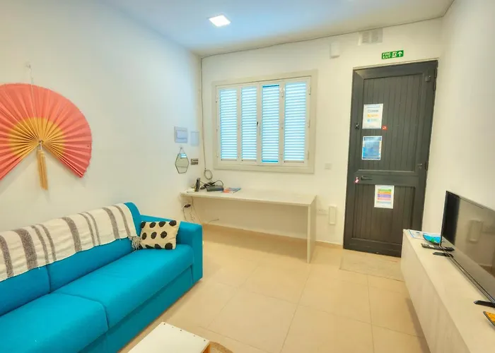 Modern 1br Stylish Maisonette With Yard - Bugibba Promenade *